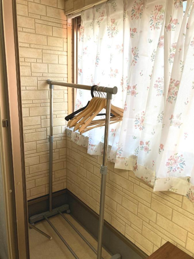 The Familiar Inn ー 旅館ホテル業 Осака Екстер'єр фото